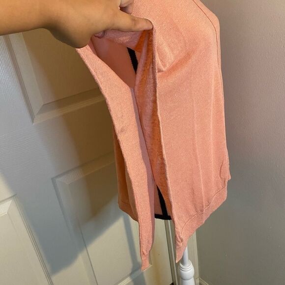 J.Jill, linen blend short sleeve coral colored top - Picture 4 of 8